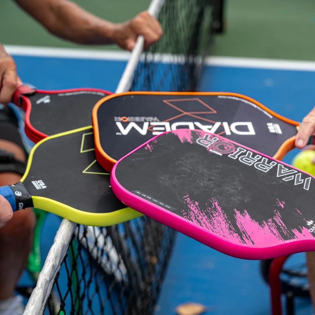 Diadem paddles court